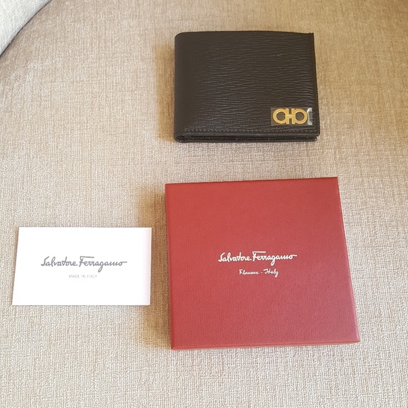 NIB Mens Salvatore Ferragamo Black Leather Wallet - Picture 8 of 8